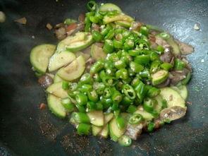 小辣辣吃瓜,揭秘娱乐圈那些不为人知的幕后故事