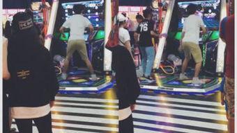 吃瓜人士聚集,揭秘吃瓜群众的热议焦点