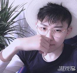 表哥吃瓜主播  第2张